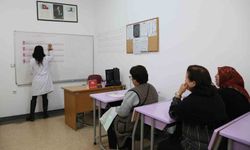 KEÇMEK'te okuma yazma kursları sürüyor