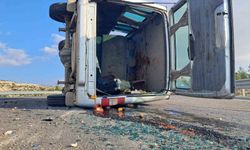 Kilis-Hatay karayolunda panelvanla cip çarpıştı: 3 yaralı