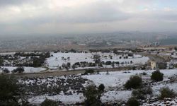 Kilis'in yüksek kesimlerinde kar yağışı etkili oldu