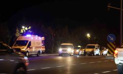 Kırmızı ışıkta bekleyen araca çarptı: 1 yaralı