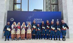 Kocaeli'nin 'Gonca Efeleri' Cumhurbaşkanı Erdoğan'ın önünde sahne aldı