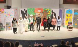 Kütahya'da 'Bir Dürüstlük Hikâyesi' adlı çocuk tiyatrosu öğrencilerle buluştu