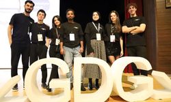 Kütahya'daki 'Devfest'25' etkinliği teknoloji tutkunlarını bir araya getirdi