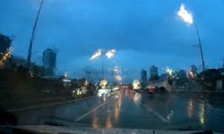 Maltepe'de minibüsün devrildiği anlar kamerada