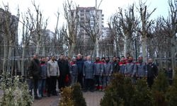 Melikgazi Belediyesi, yeni ağaçlarla nefes olmaya devam ediyor