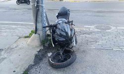 Motosiklet otomobile çarptı: 1 yaralı