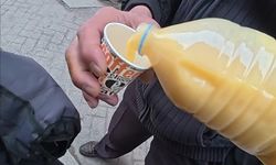 Motosikleti ile trafikte boza ikramı