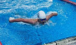 'Okul Sporları Gençler İl Birinciliği Yüzme' müsabakaları sürüyor