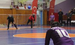 Ordu'da görme engelliler ile protokol arasında 'goalball' maçı
