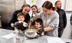 Özel bireyler mutfağa girdi, hem eğlendiler hem pişirdiler