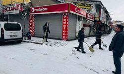 Patnos Belediyesi'nden karla mücadelede yoğun mesai