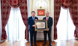 Rektör Akkaya, uluslararası başarıları Bakan Tunç'a anlattı