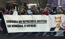 Romanya'da binlerce kişi, yargıdaki usulsüzlükleri protesto etti