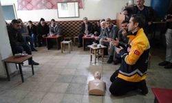 Sağlık ekipleri dağ köylerini tek tek gezerek ilk yardım eğitimi veriyor