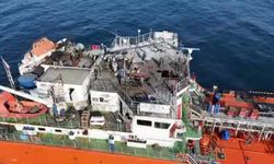 Saldırıya uğrayan MIDVOLGA-2 isimli geminin Sinop'taki tamir çalışmaları sürüyor