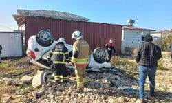 Samandağ'da takla atan otomobilin sürücüsü yaralandı