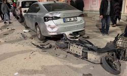 Şanlıurfa'da pikap ile motosiklet çarpıştı:2 ağır yaralı