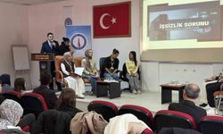 Şaphane MYO'da 'Sosyo-Ekonomik Analiz ve Politika Geliştirme Öğrenci Çalıştayı' başlıklı etkinlik