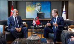 Seçer: 'Kıbrıs davasını siyaset üstü görüyoruz'