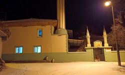 Selendi'ye ilk kar yağdı