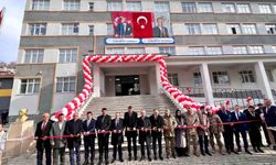 Şemdinli'de 24 sınıflı okul ile aile sağlığı merkezi açıldı