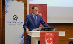 Şeref Malkoç: 'Türkiye'nin yeni ve sivil bir anayasaya ihtiyacı var'