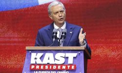 Şili'nin Devlet Başkanı seçiminin galibi aşırı sağın adayı Kast oldu