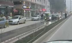 Sinop'ta yola dökülen kaygan madde zincirleme kazaya neden oldu