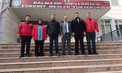 T3 Vakfı'dan Edremit Meslek Yüksekokulu'na TEKNOFEST ziyareti