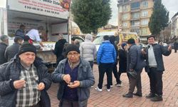 Tavşanlı protokolü ve vatandaşlar lokma etkinliğinde buluştu