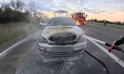 Tekirdağ-Kırklareli sınırında araç yangını: Ekipler zamanla yarıştı