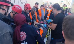 Tırın altında kalan karayolları işçisi hayatını kaybetti