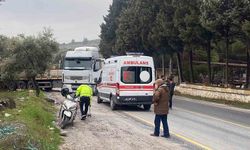 TIR'ın altında kalan sürücü ağır yaralandı