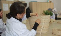 Topraktan gelen miras tasarımla buluştu: Mısır kabuğu kadınların elinde hayat buluyor