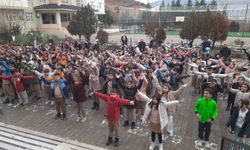 Tunceli'de minikler, derse sporla hazırlandı