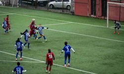 Turkcell Kadın Futbol Süper Ligi: Hakkarigücü: 0 - Yüksekova SK: 1