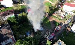 Tuzla'da gecekonduda yangın: Alevler gökyüzünü kapladı