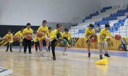 Ücretsiz Basketbol Kursları çocuklara hem spor hem gelecek sunuyor