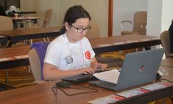 Uluslararası Bilgisayar Klavye Yarışında Türkiye Dünya şampiyonu oldu