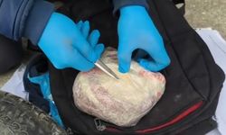 Uyuşturucu tacirlerine geçit yok! Erzincan'da 1 kilo 51 gram kokain ele geçirildi