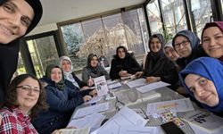 Veliler kitap okuma atölyesinde bir araya geldi