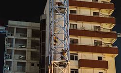 Vince çıkarak intihara kalkışan şahsı itfaiye vazgeçirdi