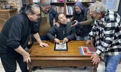 Yaklaşık 40 yıldır arkadaş olan karikatüristler