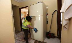 Yalnız yaşayan yaşlı kadına şefkat eli