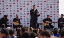 Yılmaz, lise ve üniversite öğrencileri ile buluştu