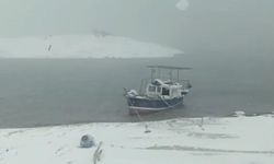 Yoğun kar ve sis balıkçıları durdurdu: Tekneler kıyıya çekildi