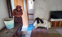 Yokluk içinde yaşadığı evde yapılan düzenlemeler Keziban teyzenin yüzünü güldürdü