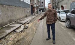 Altyapı çalışmaları sırasında bozulan sokağın onarılması bekleniyor