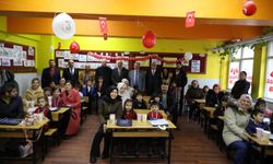 Başkan Palancıoğlu, yarıyıl tatiline çıkan öğrencilere karnelerini verdi