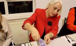 Bilecik'te polis eşlerinden dayanışma dolu mum atölyesi